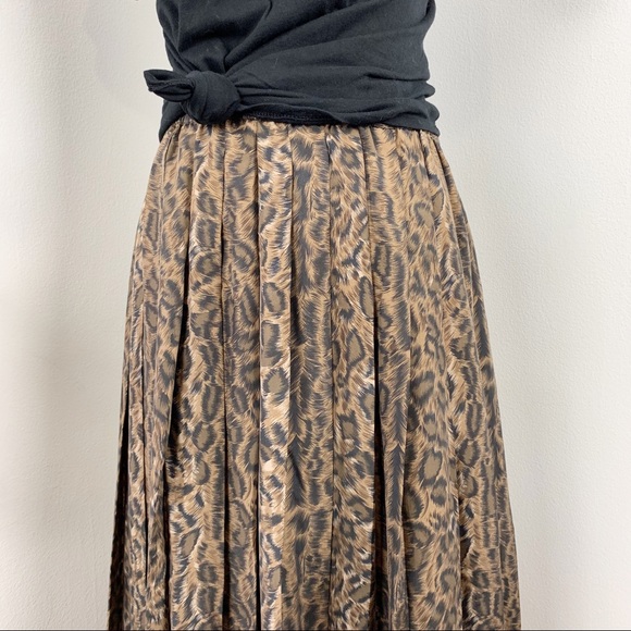 Spiegel Vintage Leopard Silk Pleated Midi Skirt